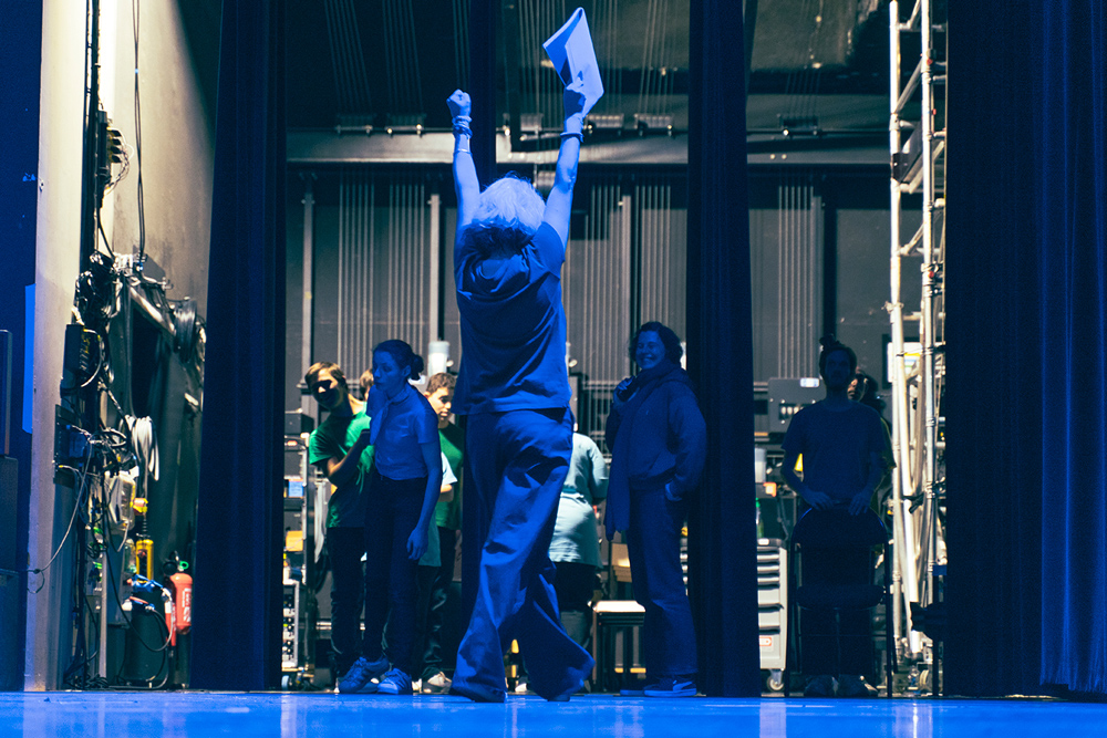 Les Renversés sur scène