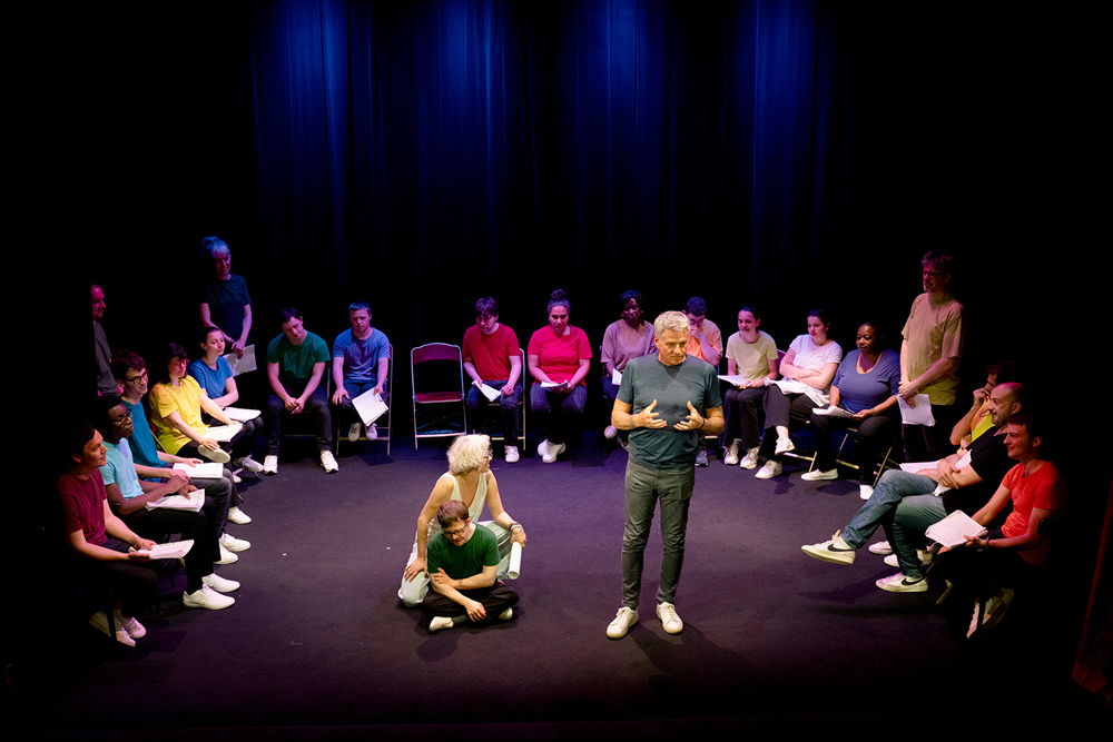 Les Renversés sur scène