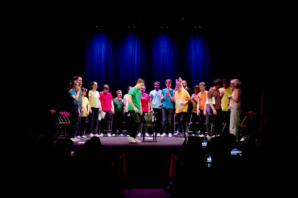 Les Renversés sur scène