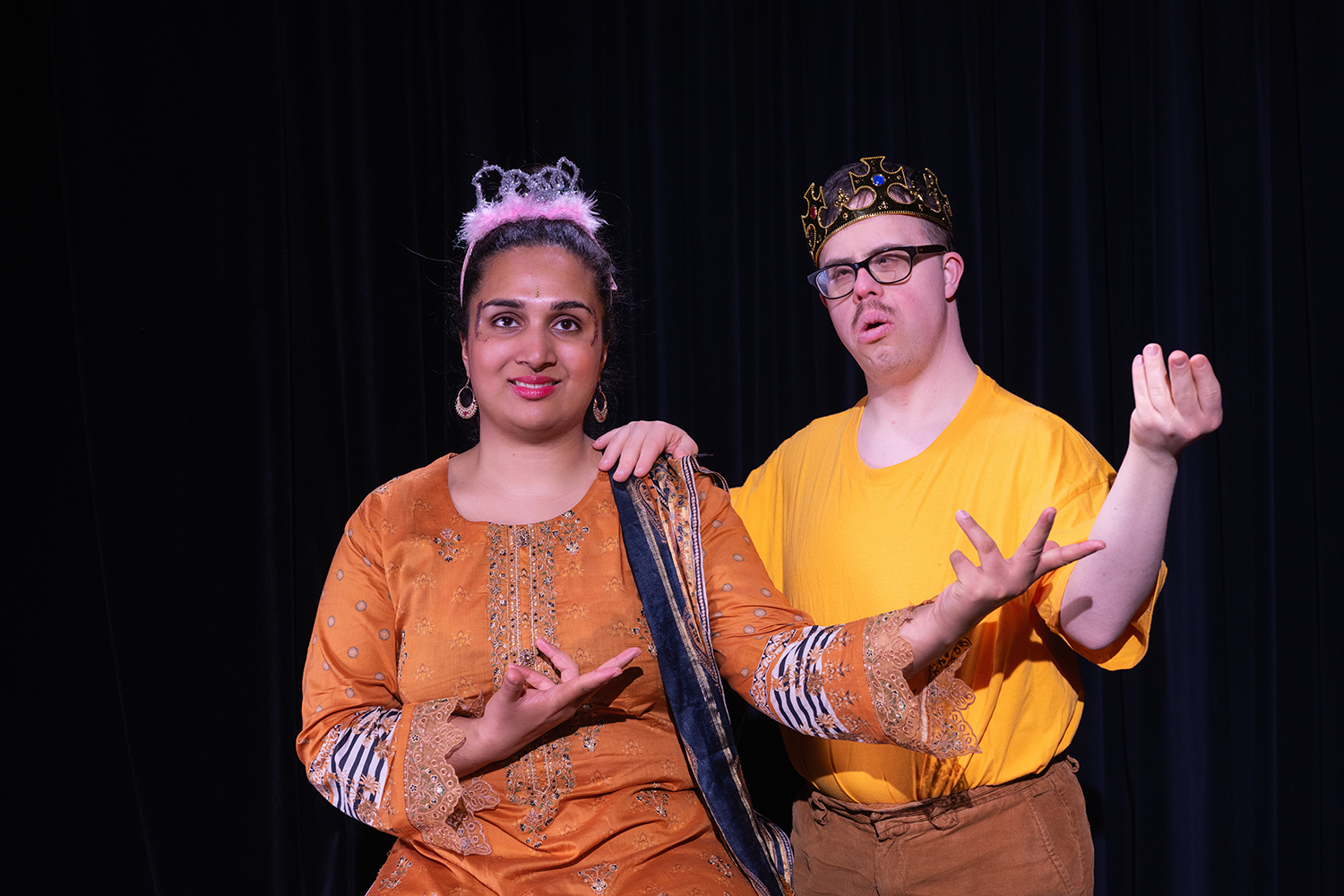 Les Renversés sur scène